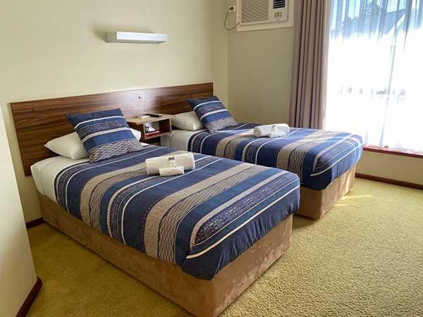 Donnybrook Motel Eksteriør bilde