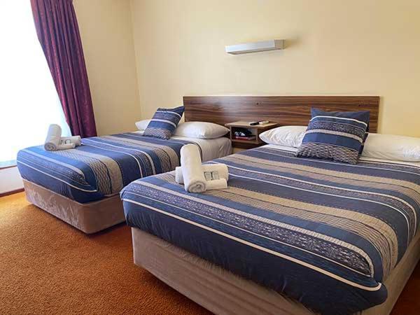 Donnybrook Motel Eksteriør bilde